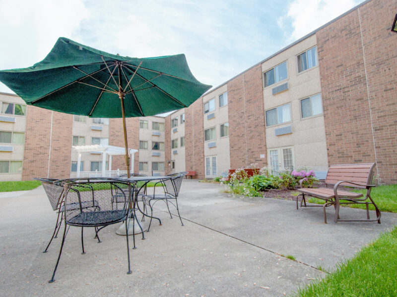 Vistula Management Company Oblate Residences