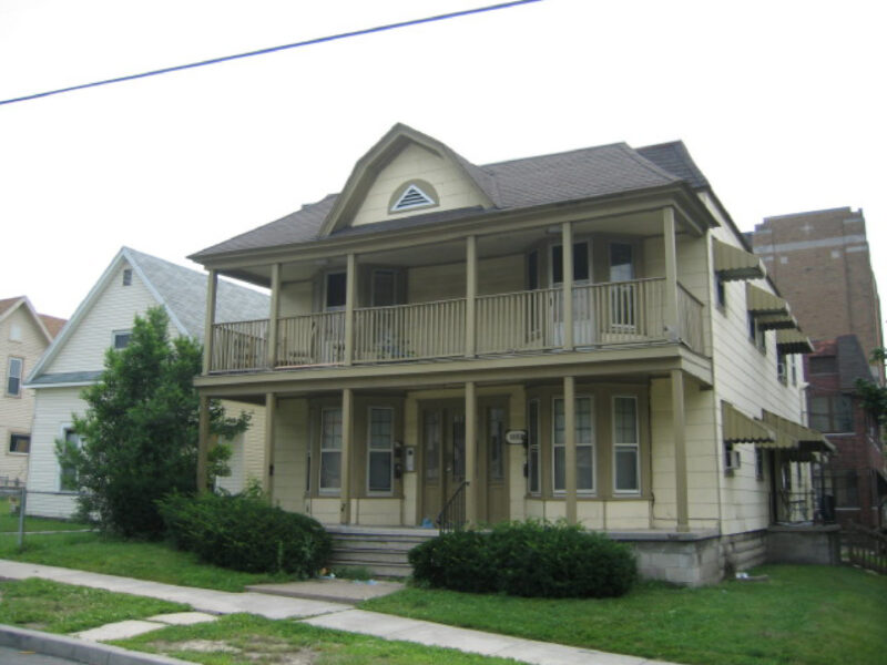 Vistula2 1102 E Bancroft