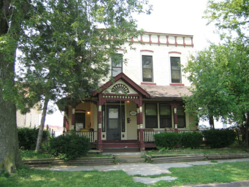 Vistula2 1413 Walnut