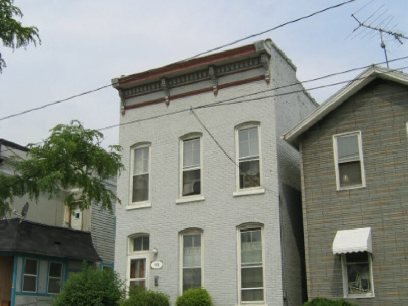 Vistula2 933 E Bancroft